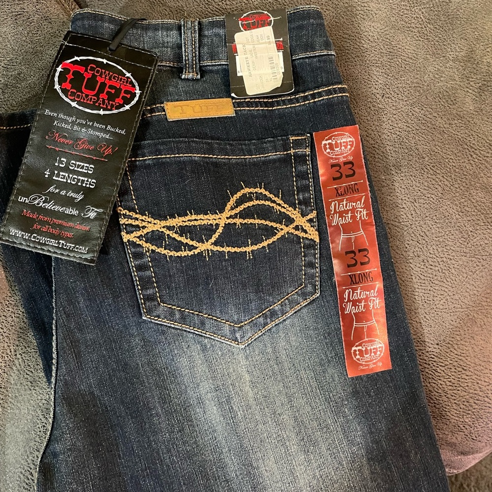 NWT CowgirlTuff Jeans 33 x 37 XLong